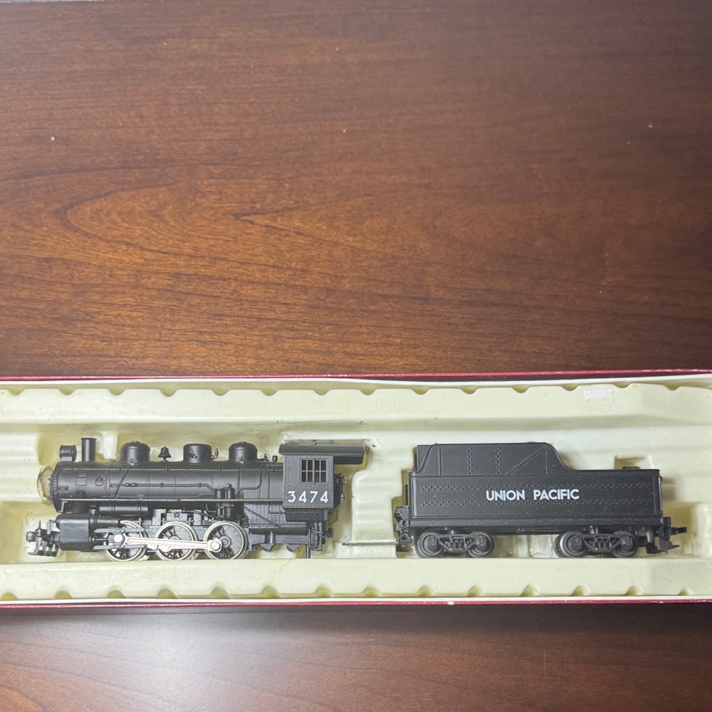 Rivarossi Union Pacific 0-6-0 Switcher HO Scale Steam Locomotive (New)